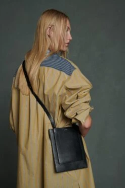 Soeur POCHETTE AJACCIO -Vêtements-Soeur 02 016 ALBERT ANAELLE AURES AZALEE AJACCIO 0061