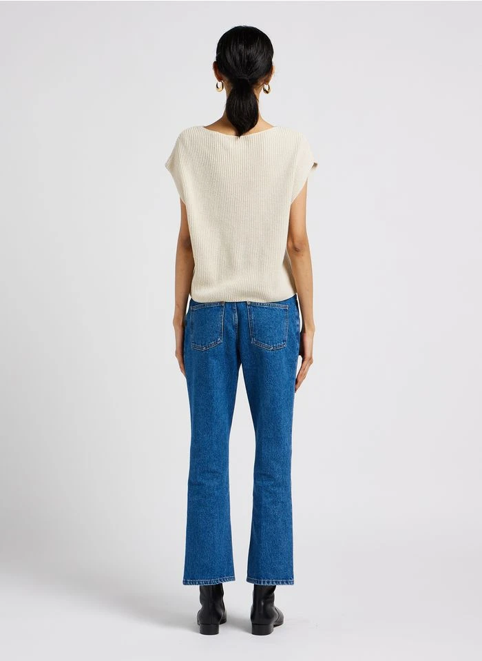 Soeur ECAILLE - Bottines Plates En Cuir Lisse | Noir 17 Soeur ECAILLE - Bottines Plates En Cuir Lisse | Noir – Image 15